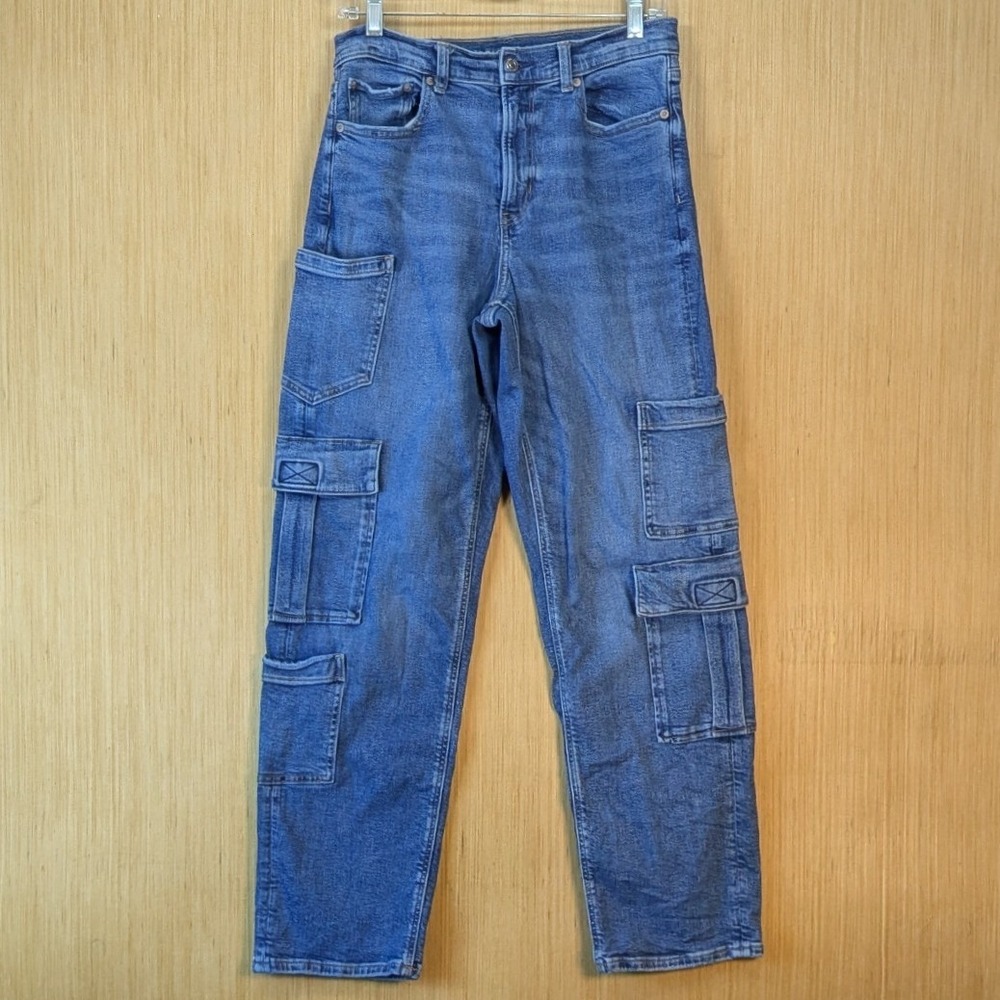 American Eagle Super High-Rise Baggy Straight Cargo Jeans Medium Wash Womens 8